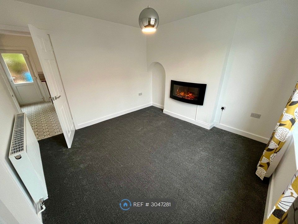 Property photo 3 of 25
