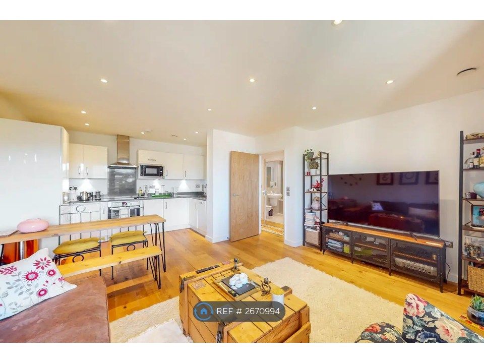 Property photo 3 of 8