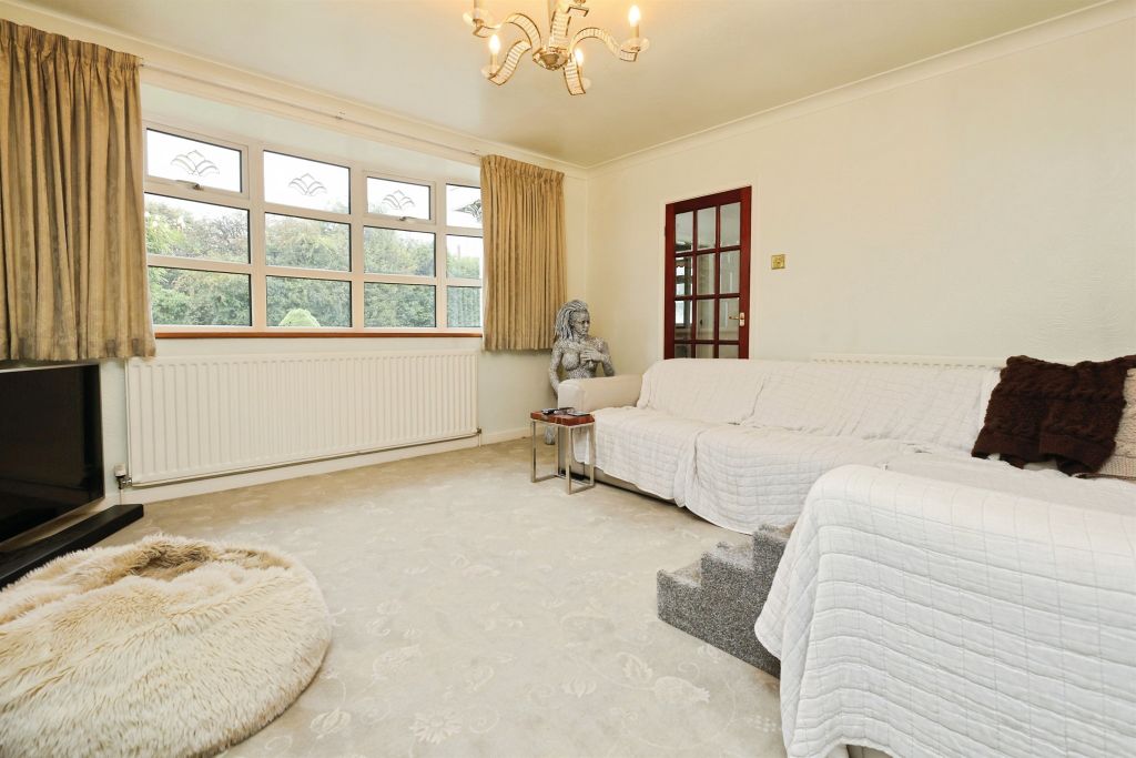 Property photo 3 of 26