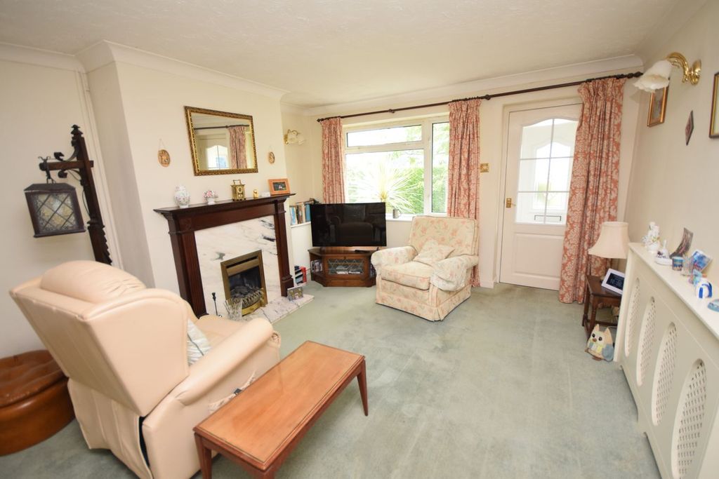 Property photo 3 of 13