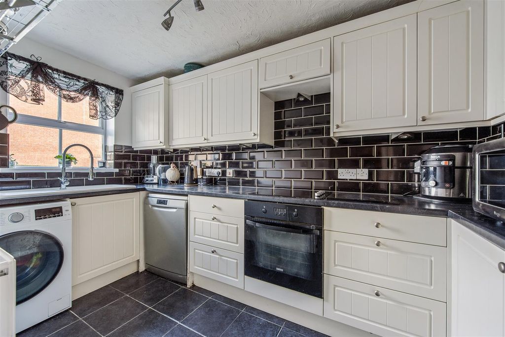 Property photo 2 of 20 Sketch_Ph11_6356109.Jpg