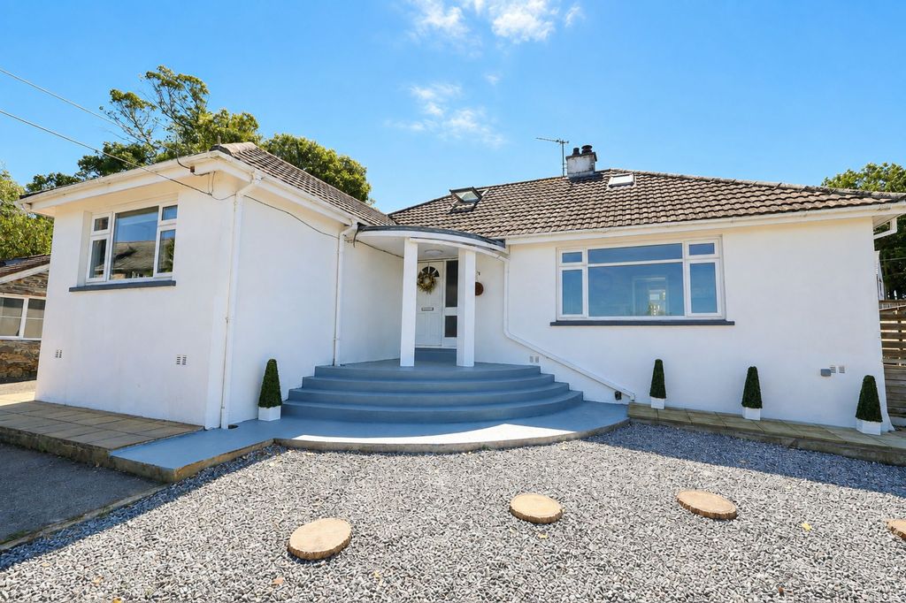 Property photo 2 of 22 External