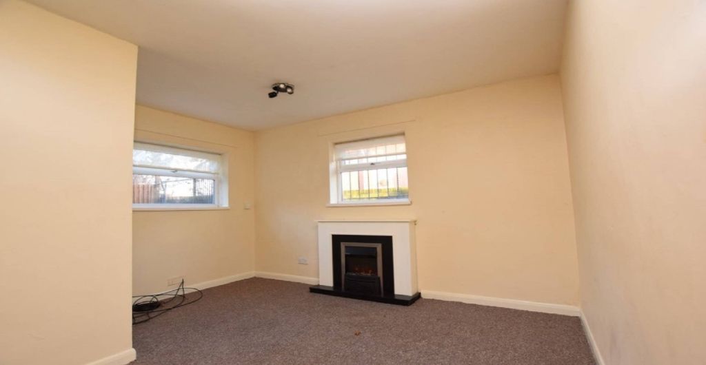Property photo 3 of 3