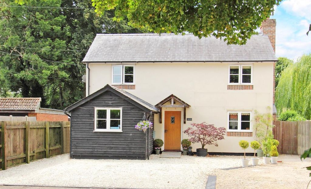 Property photo 1 of 19 Front 19.04.Png