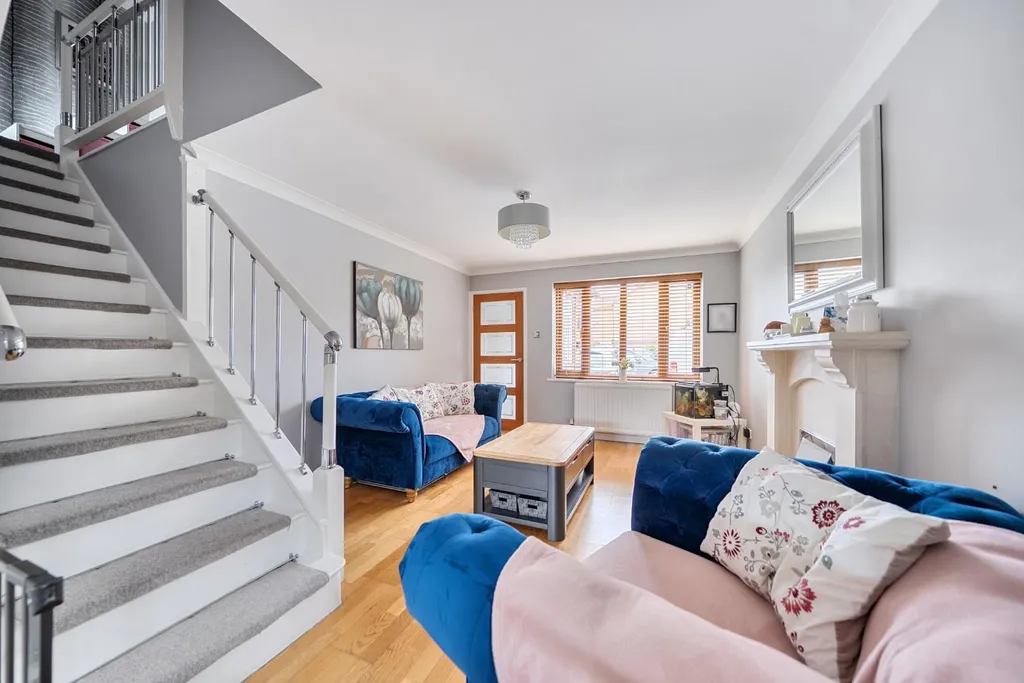 House in Portsmouth - More