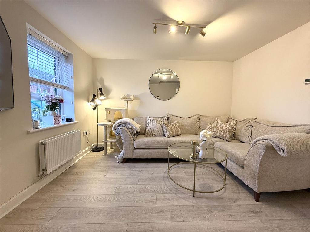 Property photo 3 of 17 Photo 04-11-2025, 14 08 41.Jpg