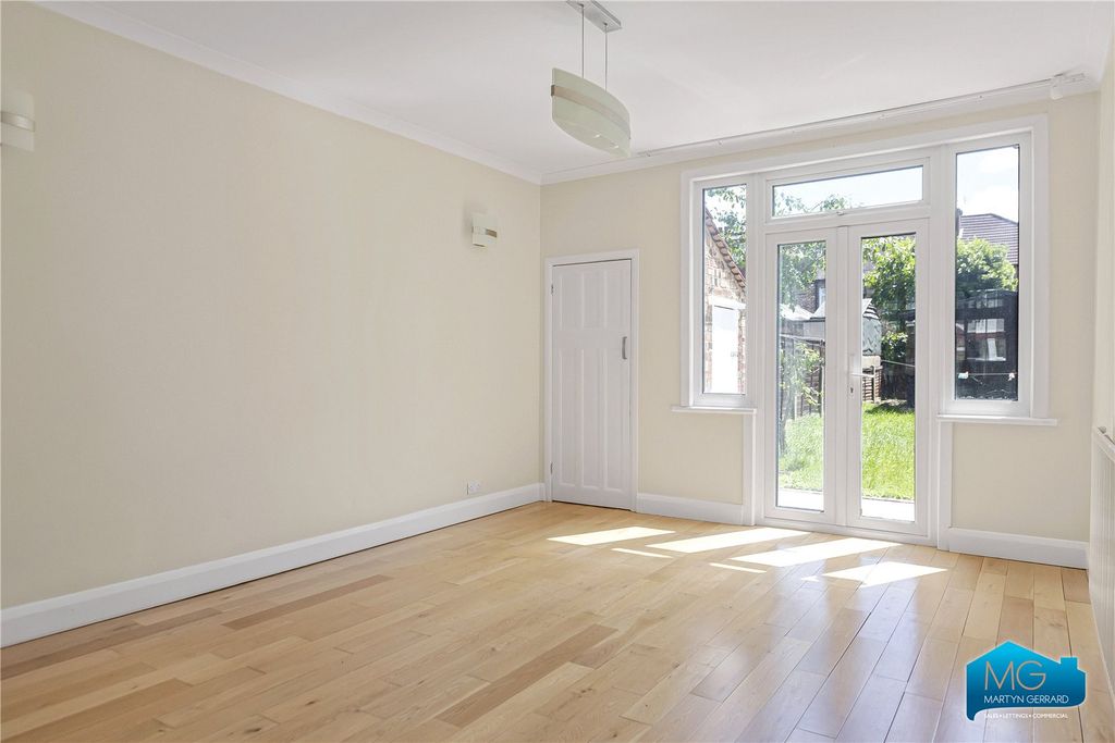 Property photo 3 of 16 Picture No. 54