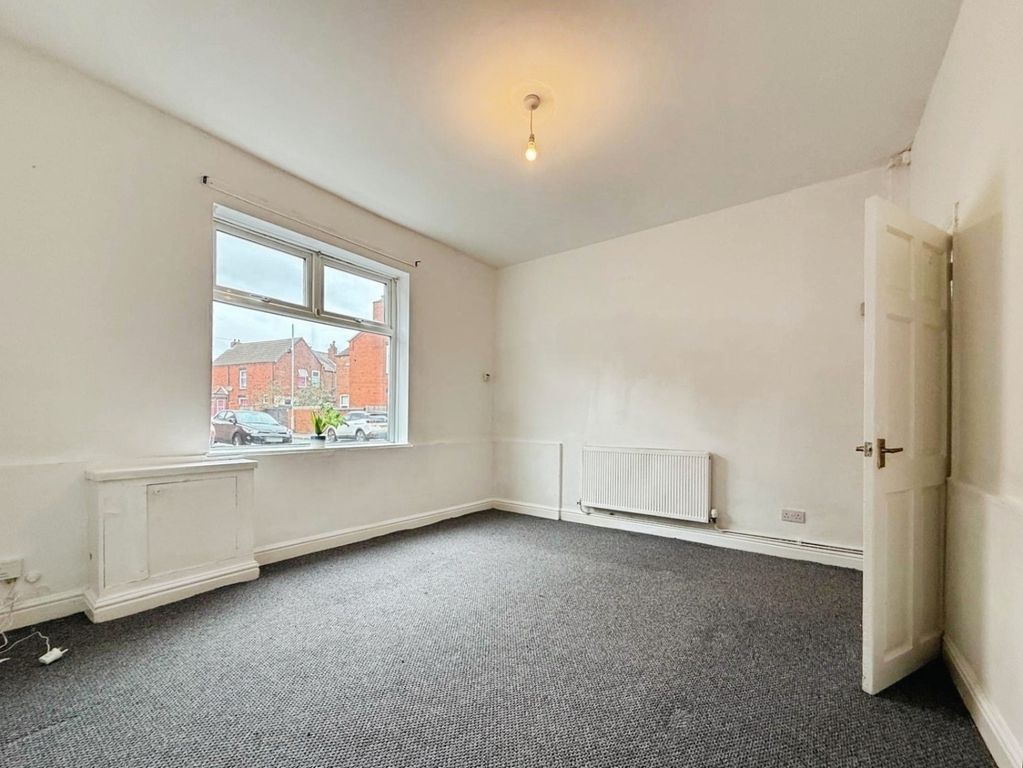 Property photo 3 of 20 Pbox-Img.Jpg