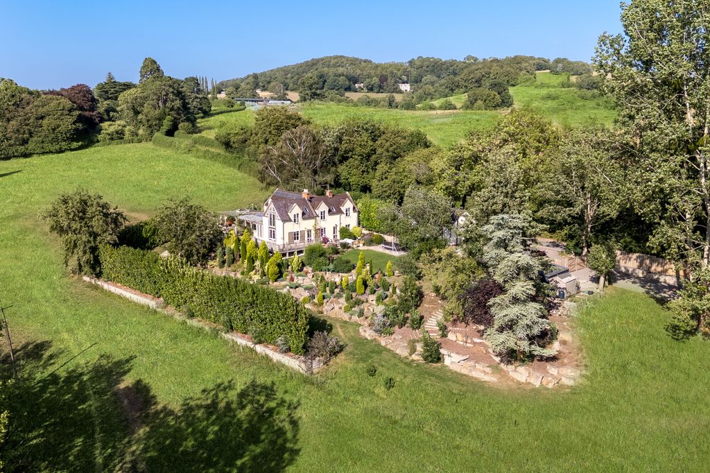 Property photo 1 of 23