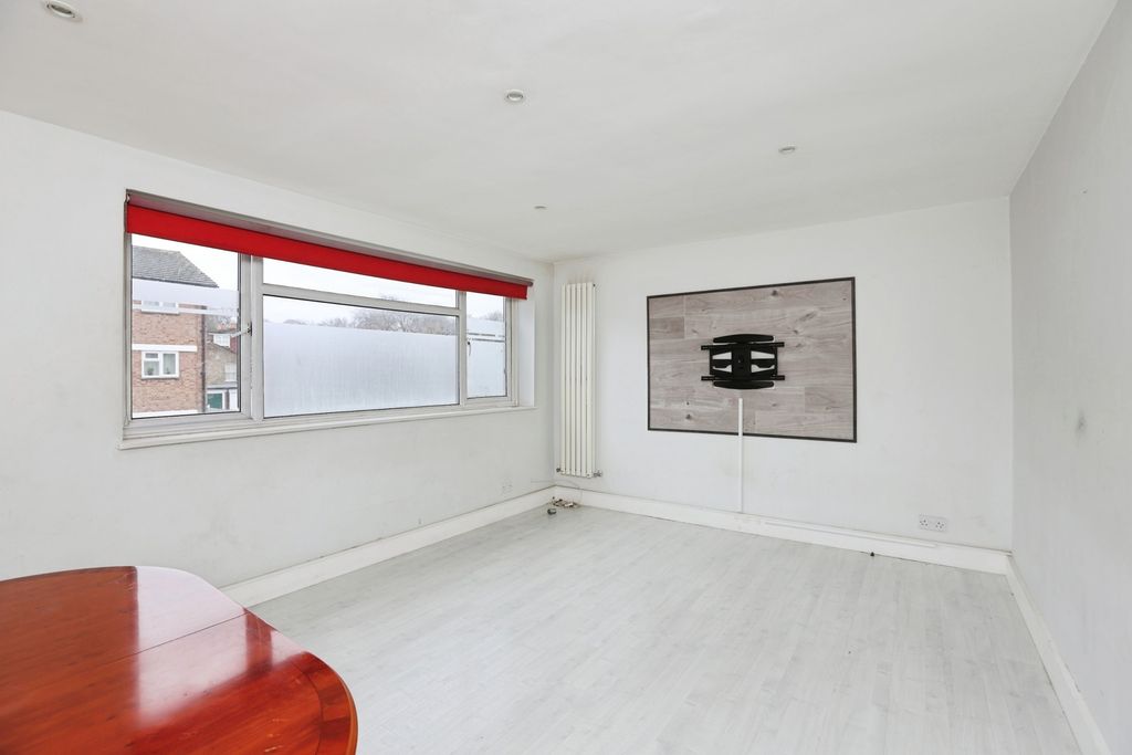 Property photo 1 of 15 Photo