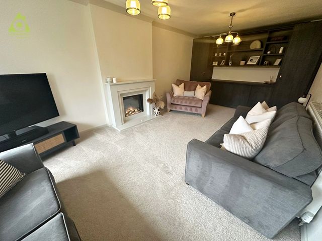 Property photo 3 of 21