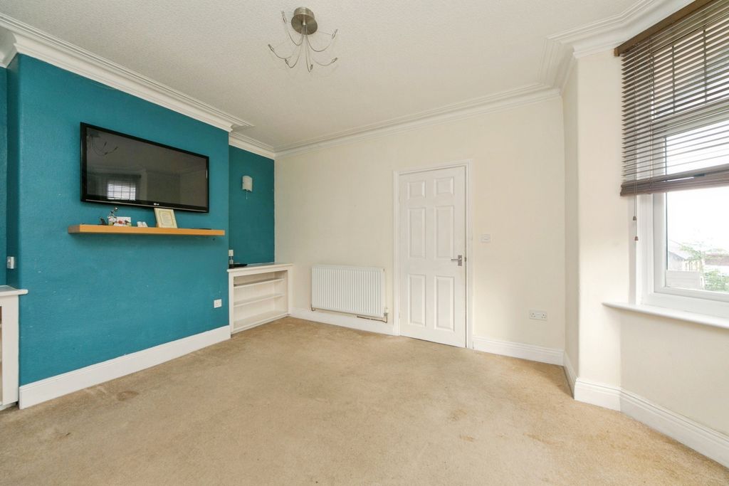 Property photo 3 of 20 Pbox-Img.Jpg