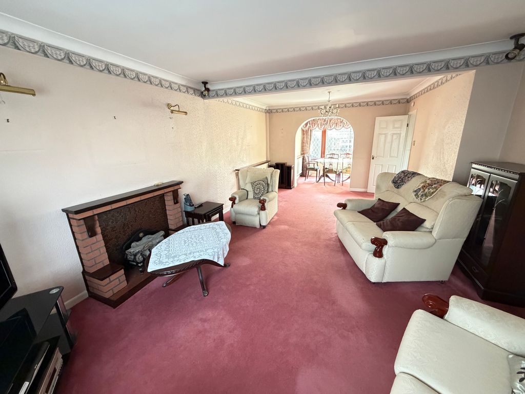 Property photo 2 of 16 Images