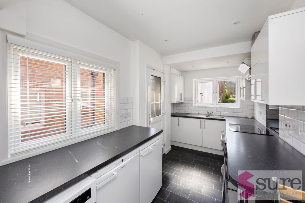 Property photo 3 of 19 Coldean Lane, 17-004