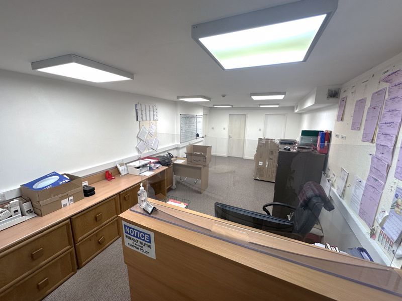 Property photo 3 of 6 Photo 4