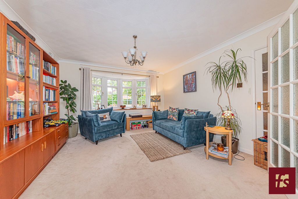 Additional image 10 of 4 bed detached house for saleThe Avenue, Crowthorne, Berkshire RG45