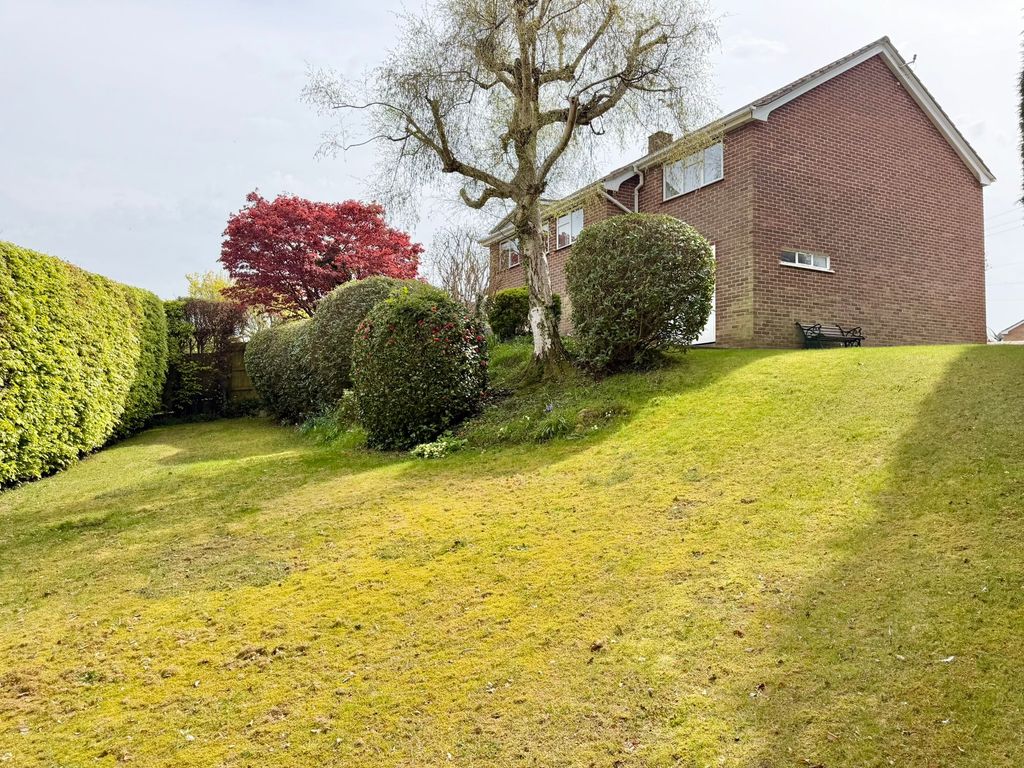 Property photo 3 of 14