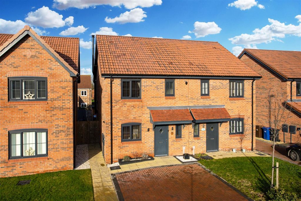 Property photo 1 of 21 Exterior