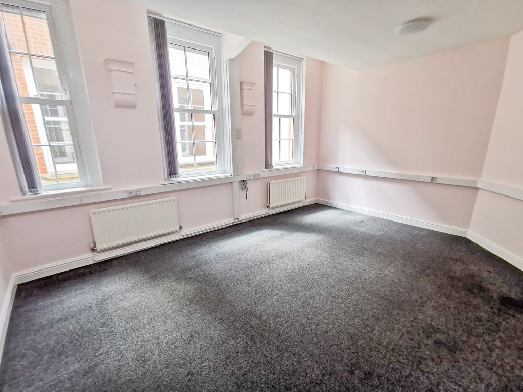 Property photo 1 of 4