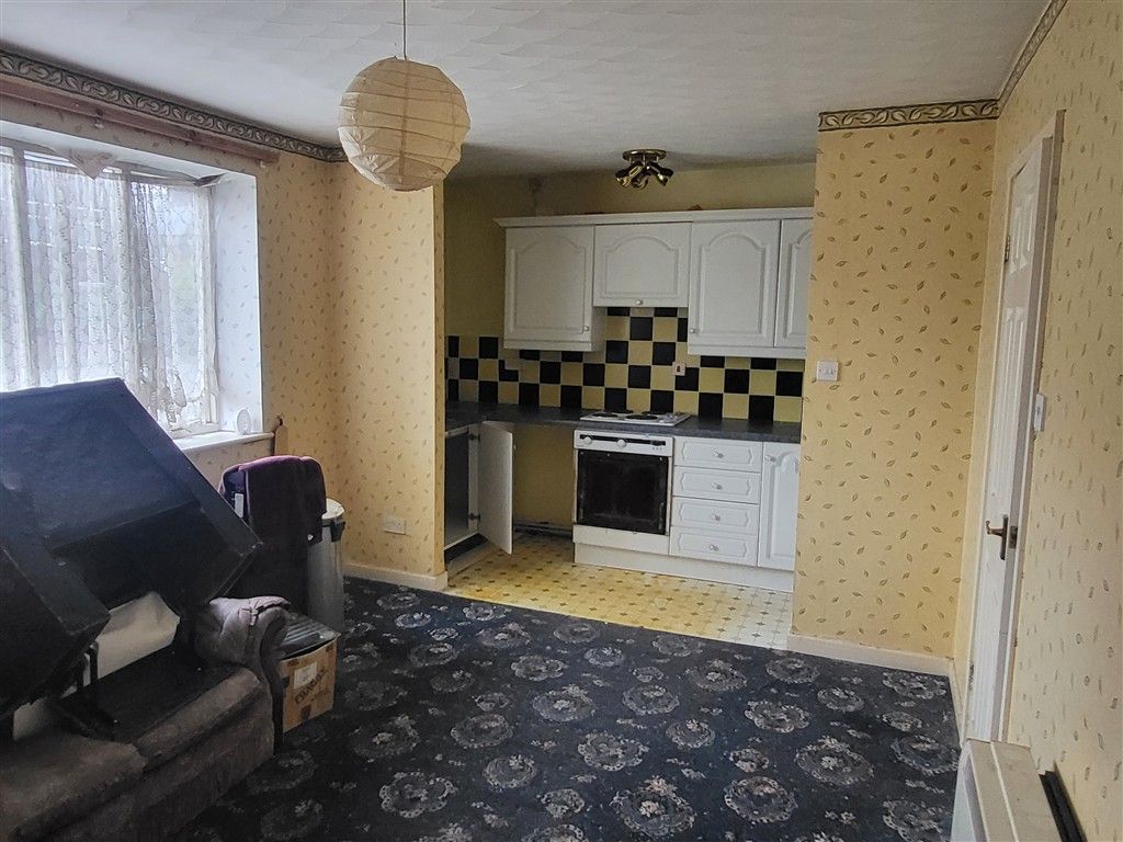 Property photo 2 of 4