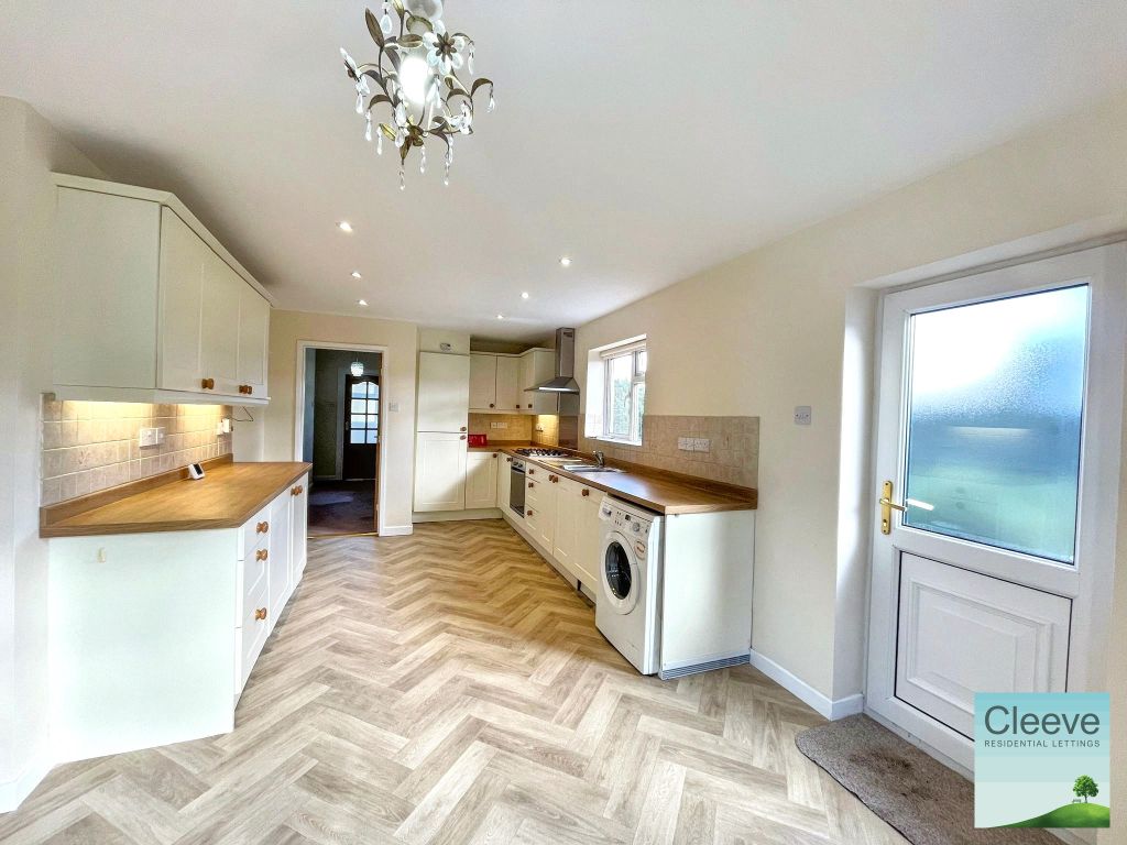 Property photo 2 of 18 F84Ec858c47E48F0A0Eb7E9768479Cb6