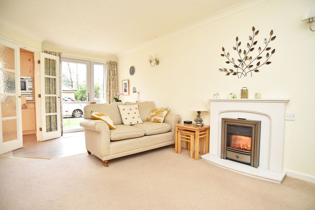 Property photo 2 of 8