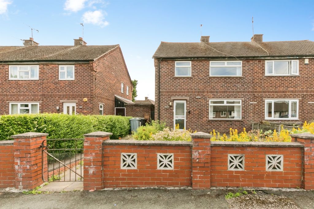 Property photo 1 of 18
