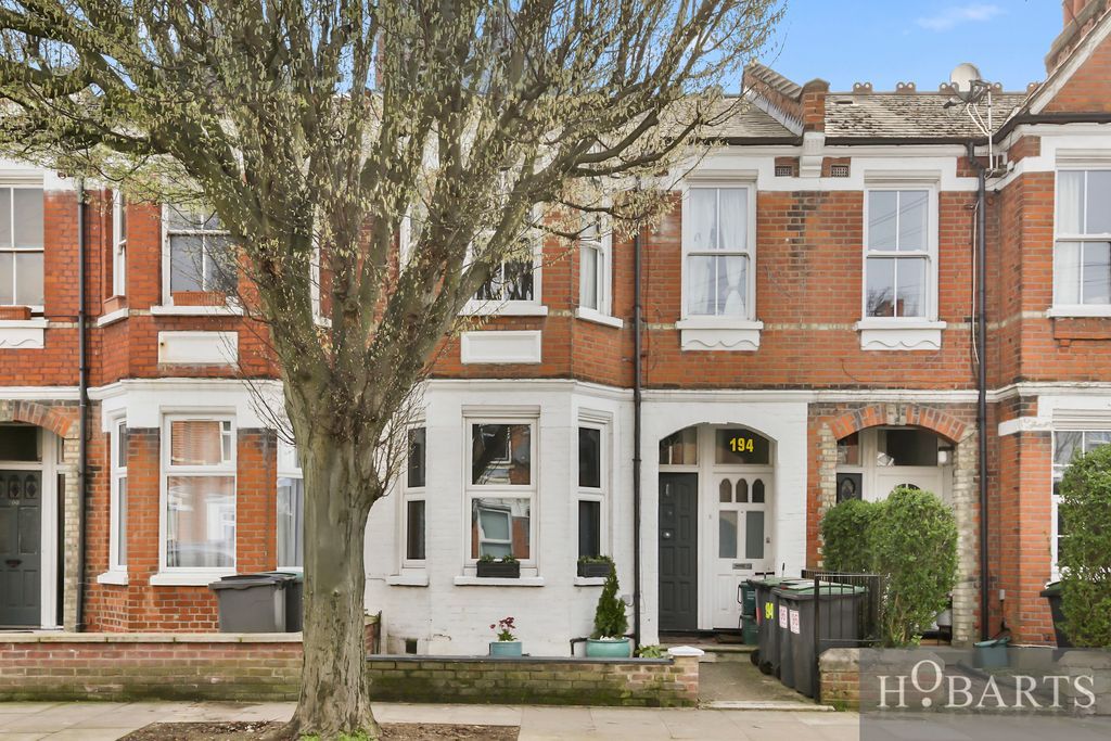 Property photo 1 of 16 2 Bedroom Ground Floor Maisonette For Sale