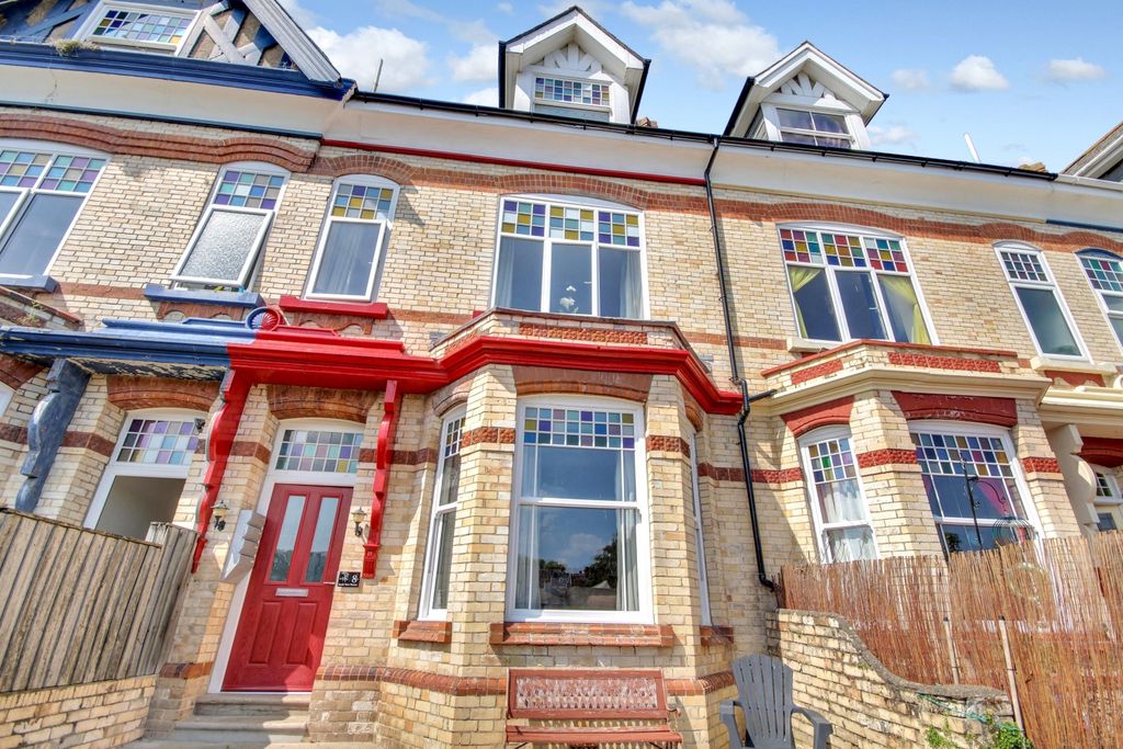 Property photo 2 of 14 Img_2134-Img_2136