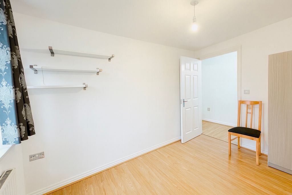 Property photo 3 of 9