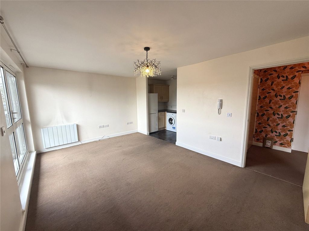 Property photo 1 of 8 Picture No. 20