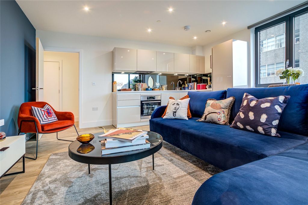 Property photo 1 of 10