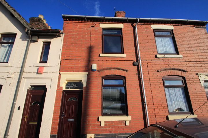 Property photo 1 of 8