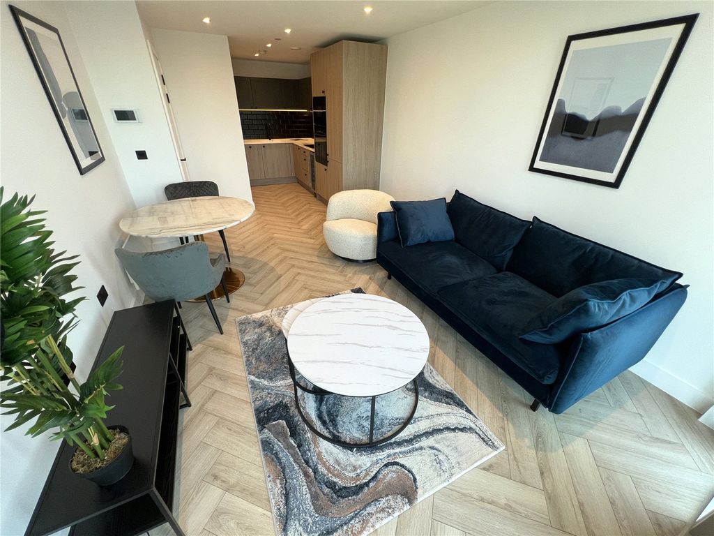 Property photo 1 of 21 Living Room