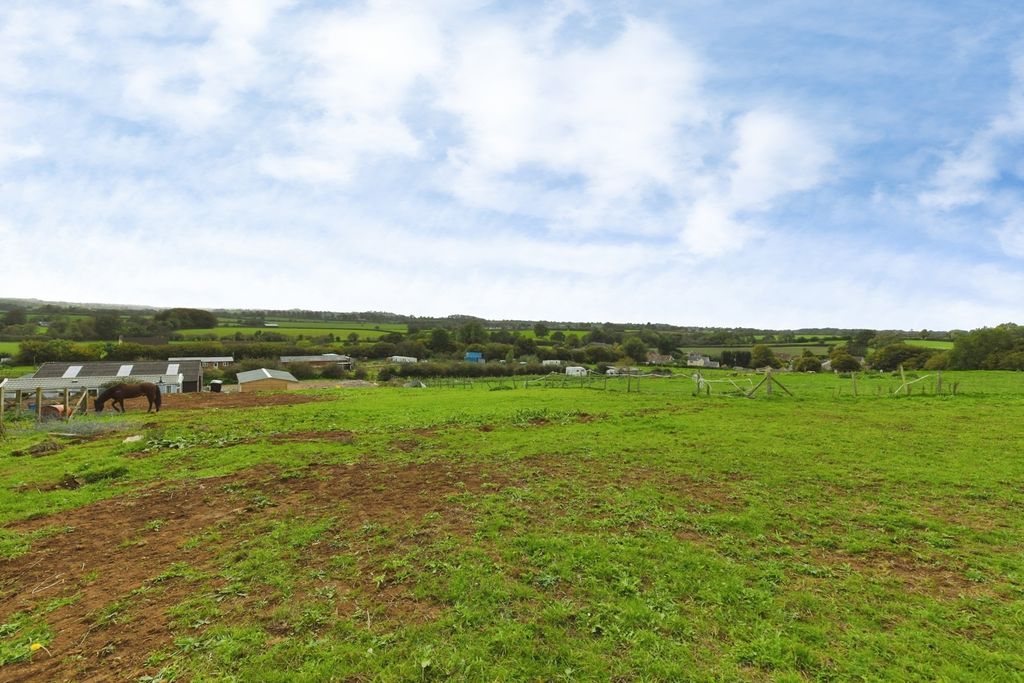 Property photo 3 of 16 Pbox-Img.Jpg