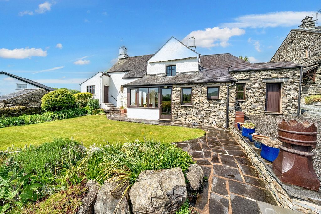 Property photo 1 of 30