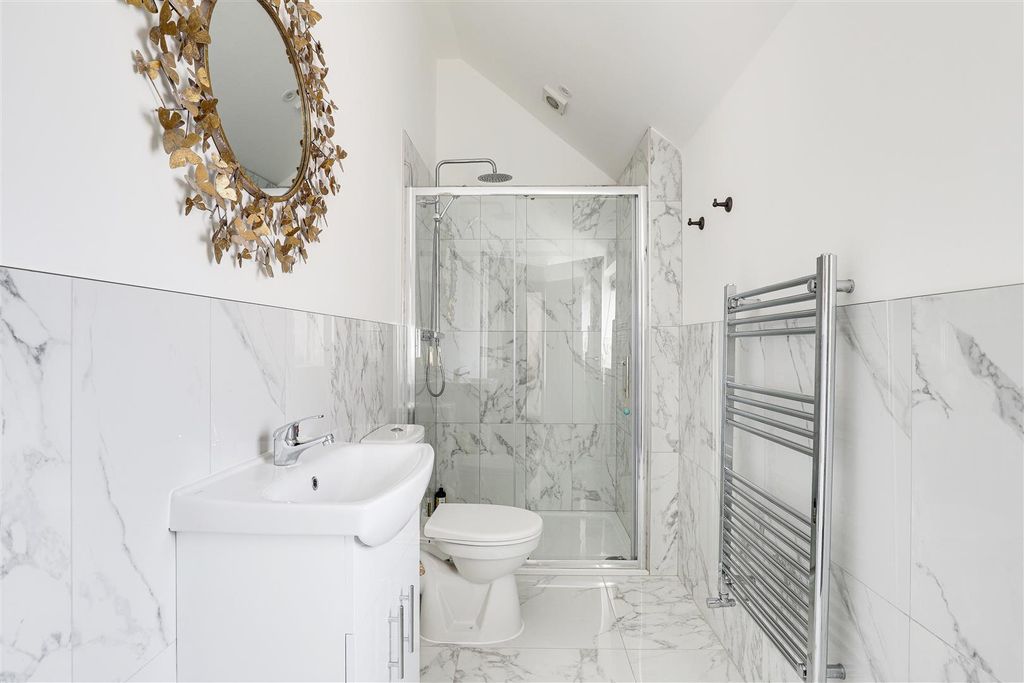 Property photo 3 of 27 9793.Jpg