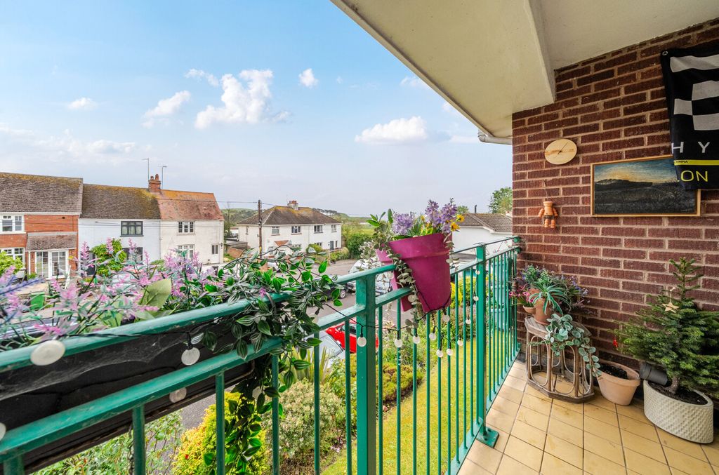Property photo 2 of 21 Balcony