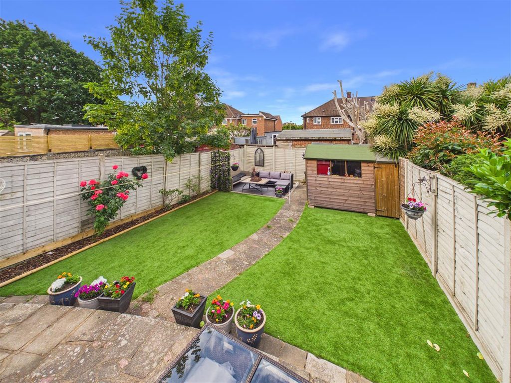 Property photo 3 of 18
