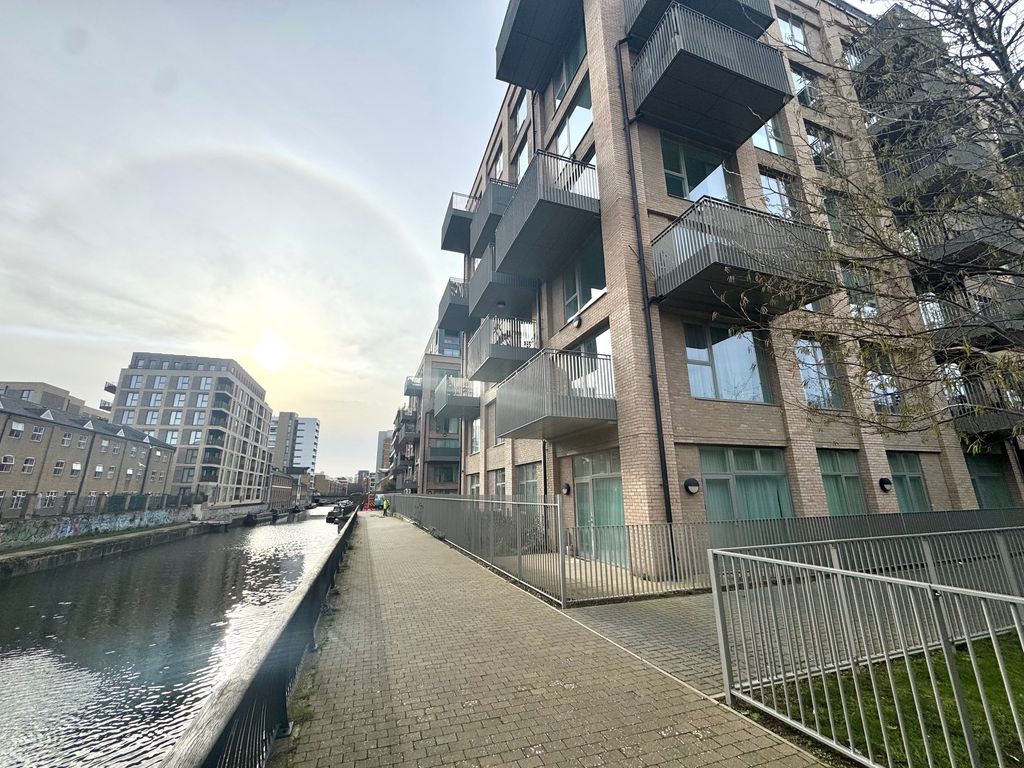 Property photo 3 of 19