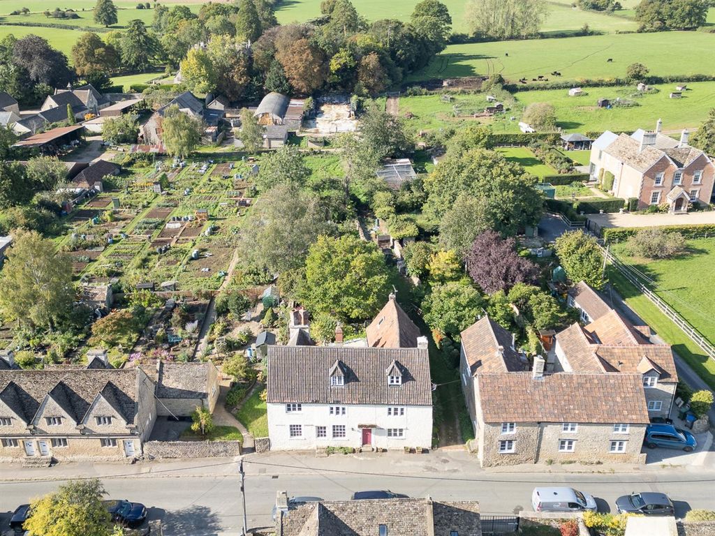 Property photo 3 of 57 67 & 68 Kington St Michael-70.Jpg