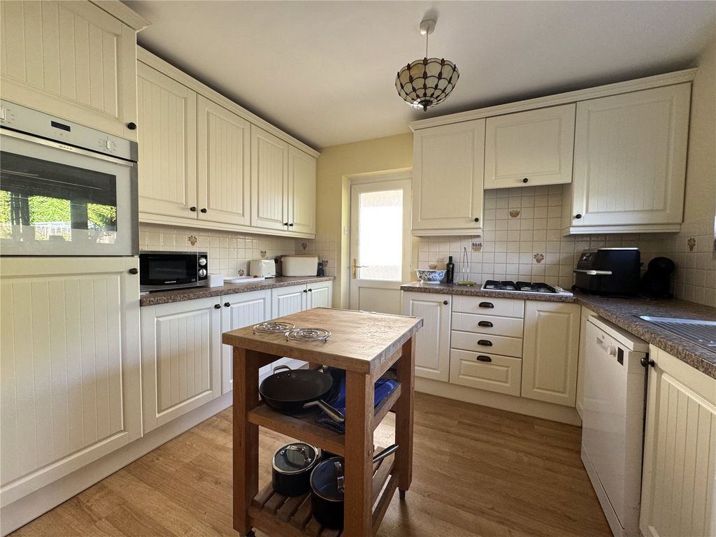 Property photo 2 of 14 Picture No. 04