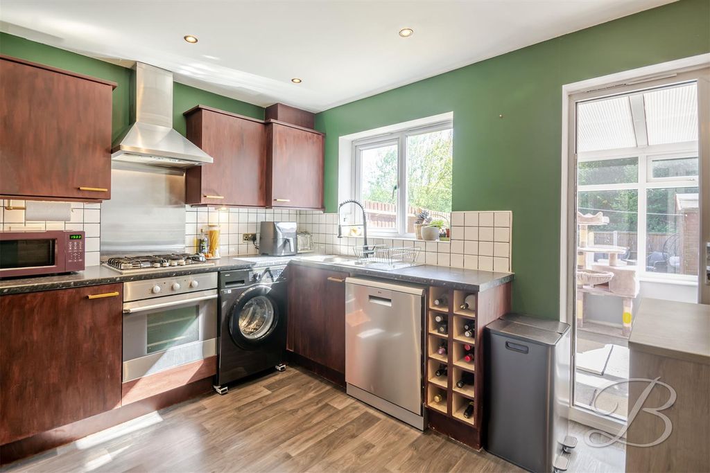 Property photo 3 of 28 Ccltd-18.Jpg