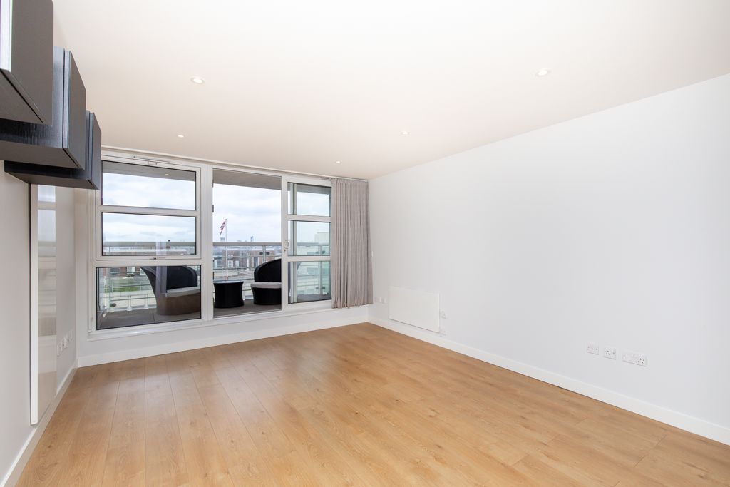 Property photo 1 of 13 Reception Room