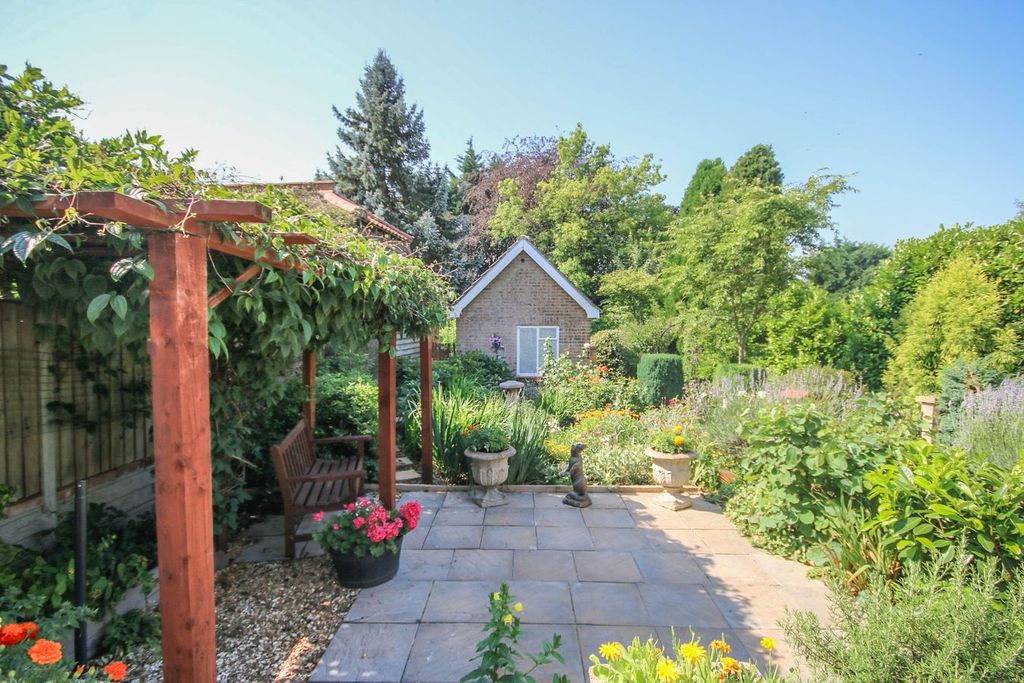 Property photo 3 of 51