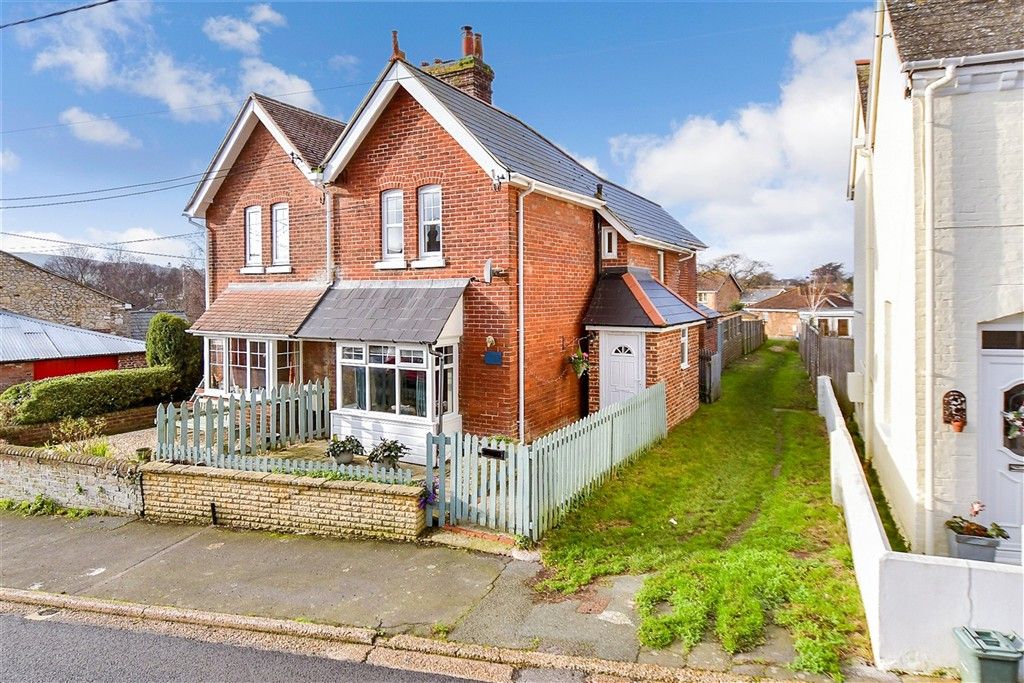 Property photo 1 of 17 External (Web)**