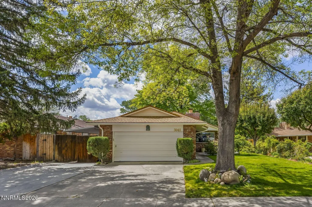 Property photo 1 of 30