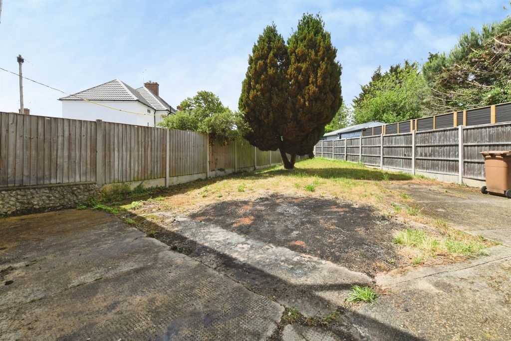 Property photo 3 of 15