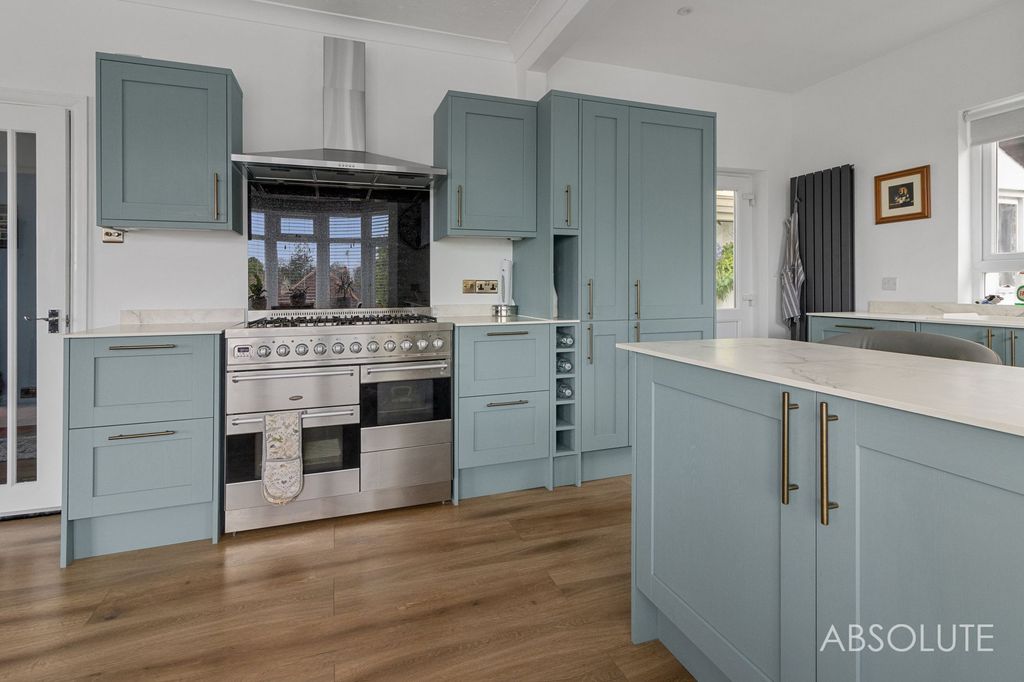 Property photo 2 of 23 Kitchen Area