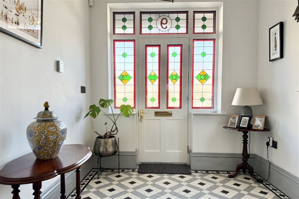 Property photo 3 of 68 Hallway